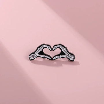 Cool Skull Heart Metal Pin Badge by Topboring